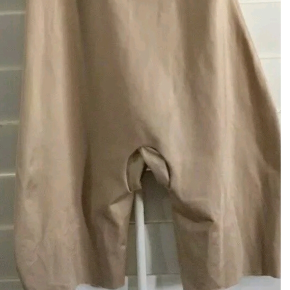 🍂 SPANX 1 PIECE REVERSE SHAPER/SMOOTHER NUDE - Picture 5 of 6